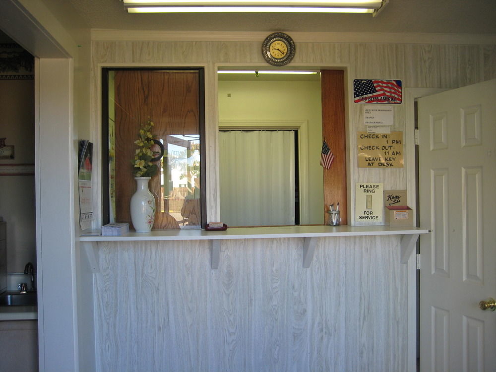 Lake Tree Inn & Suites Marion Extérieur photo